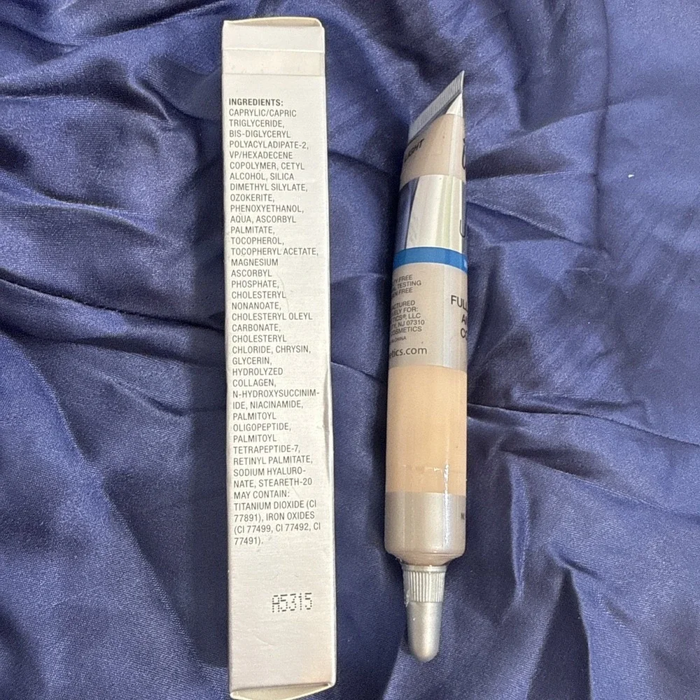 IT Cosmetics Bye Bye Under Eye Full Coverage Anti-Aging Waterproof Concealer New